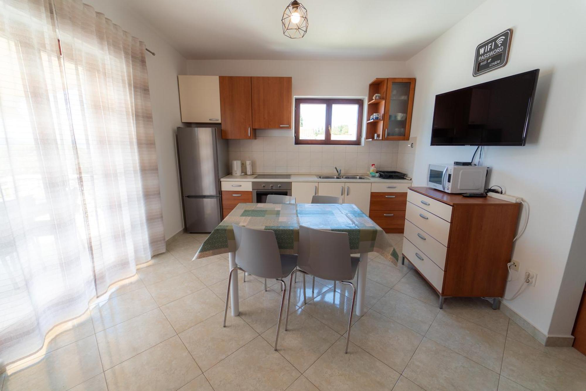 Ivos Apartman *
